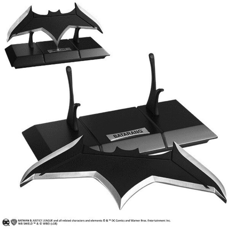 noble collection nob3200 justice league replica 1 1 batarang